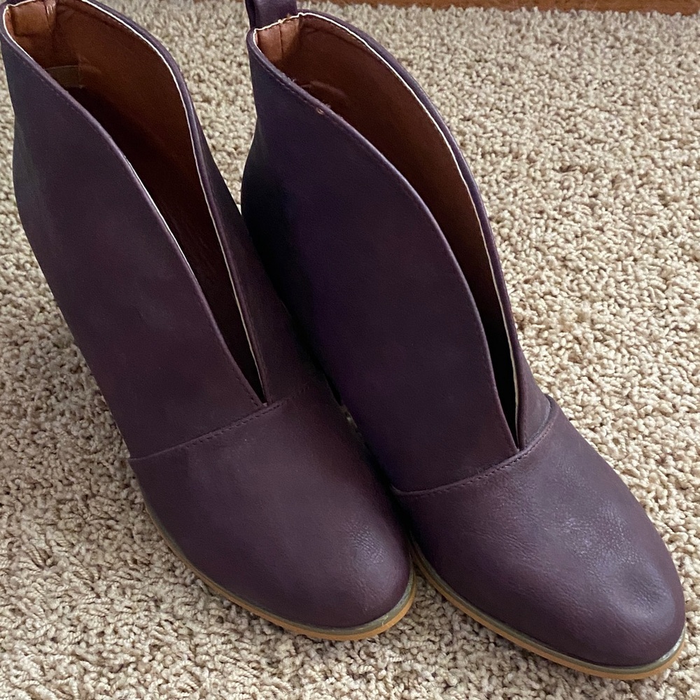 Women's Ankle Boots in Dark Purple /Brown